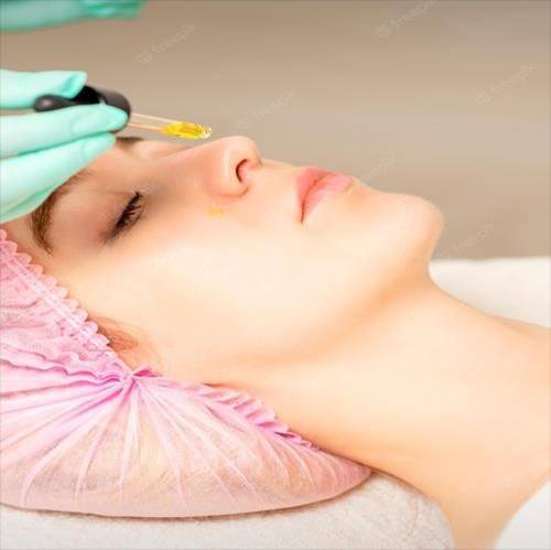 Retinol Peels Treatment